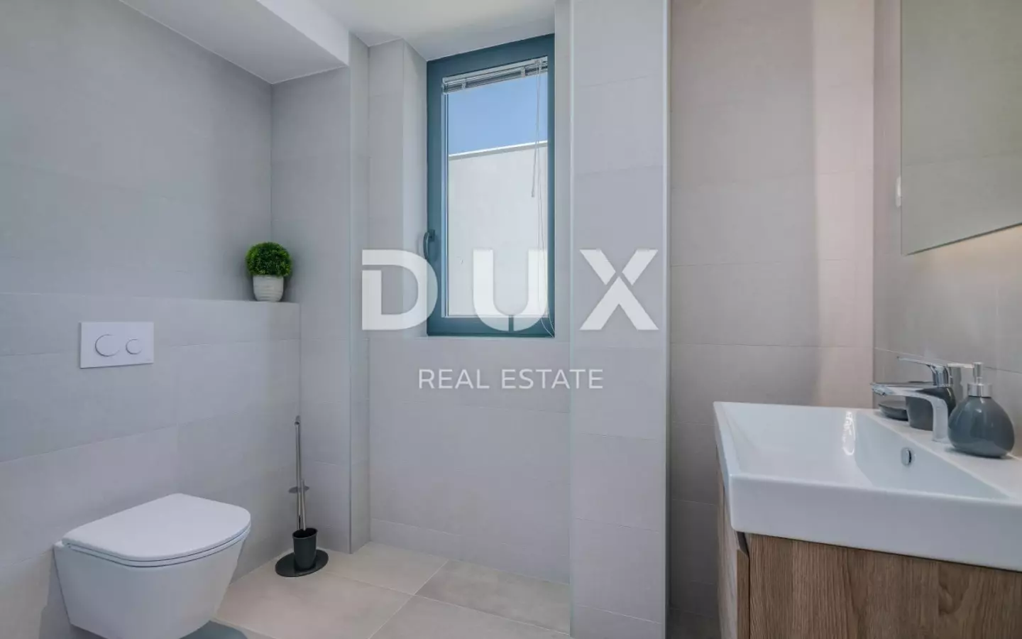 3-bedroom Villa In Veprinac, Croatia (247 M²)