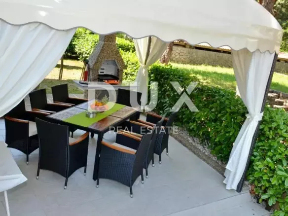 4-bedroom Detached House In Malinska, Croatia (155 M²)