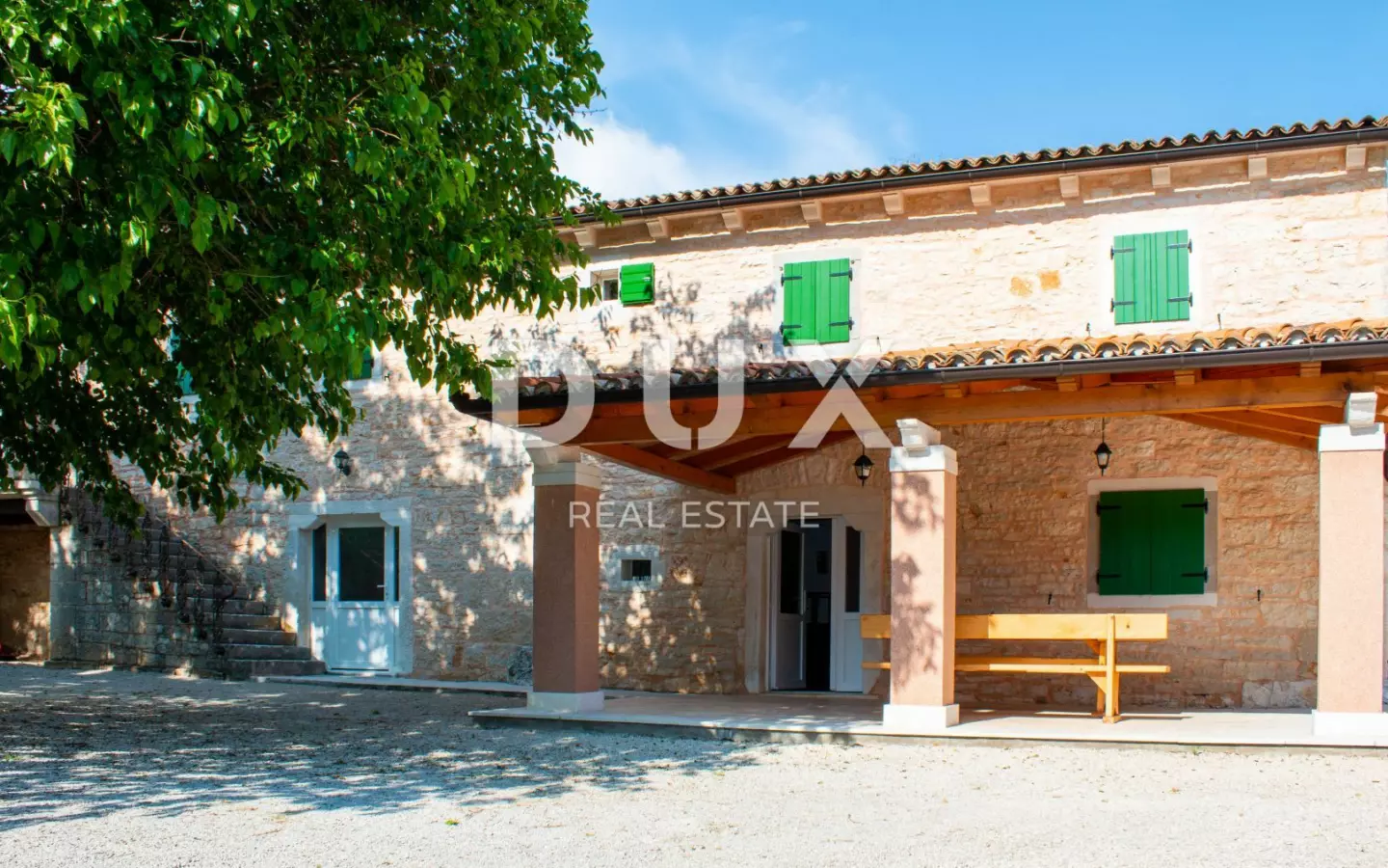 3-bedroom Villa In Krničari, Croatia (220 M²)