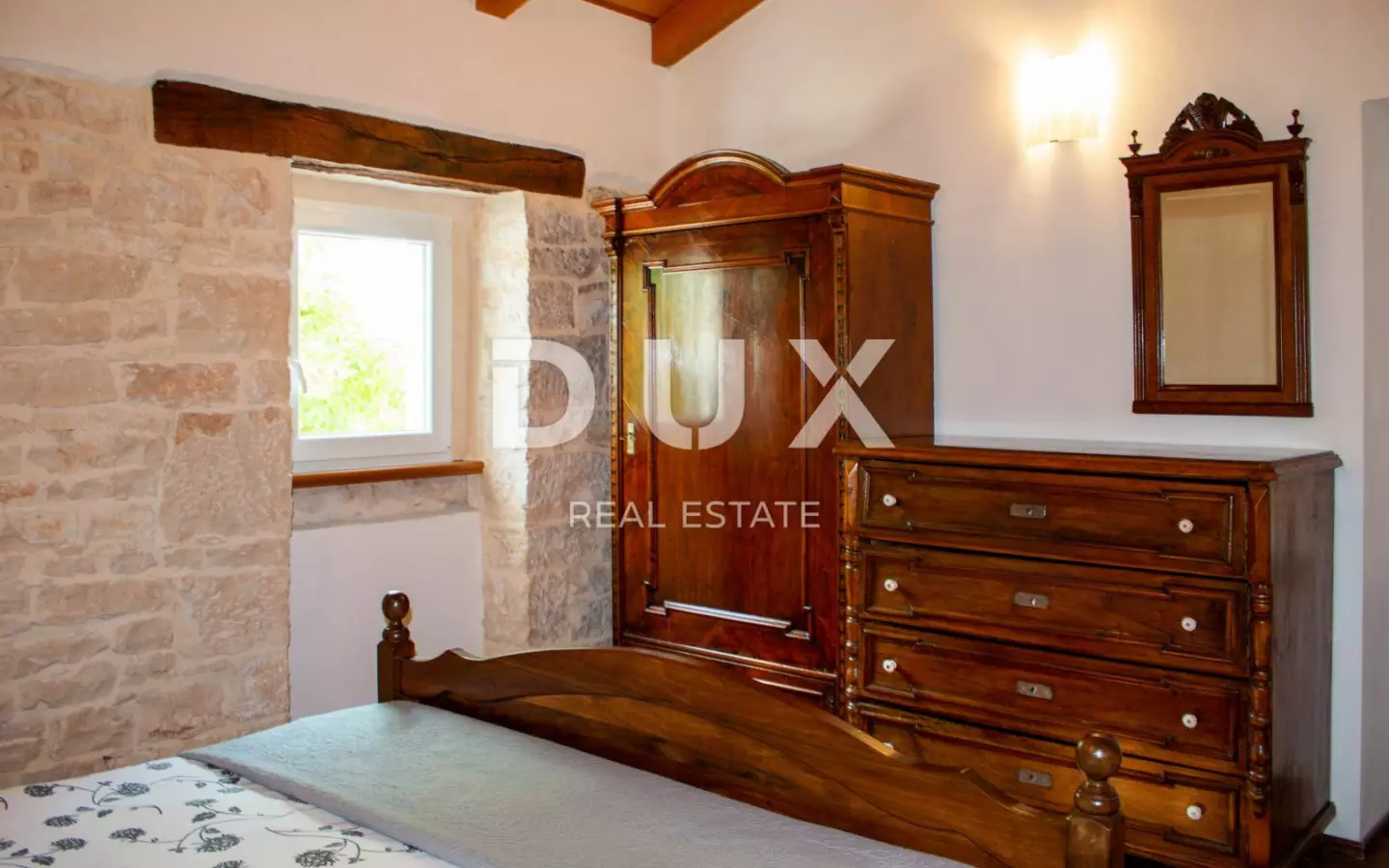 3-bedroom Villa In Krničari, Croatia (220 M²)