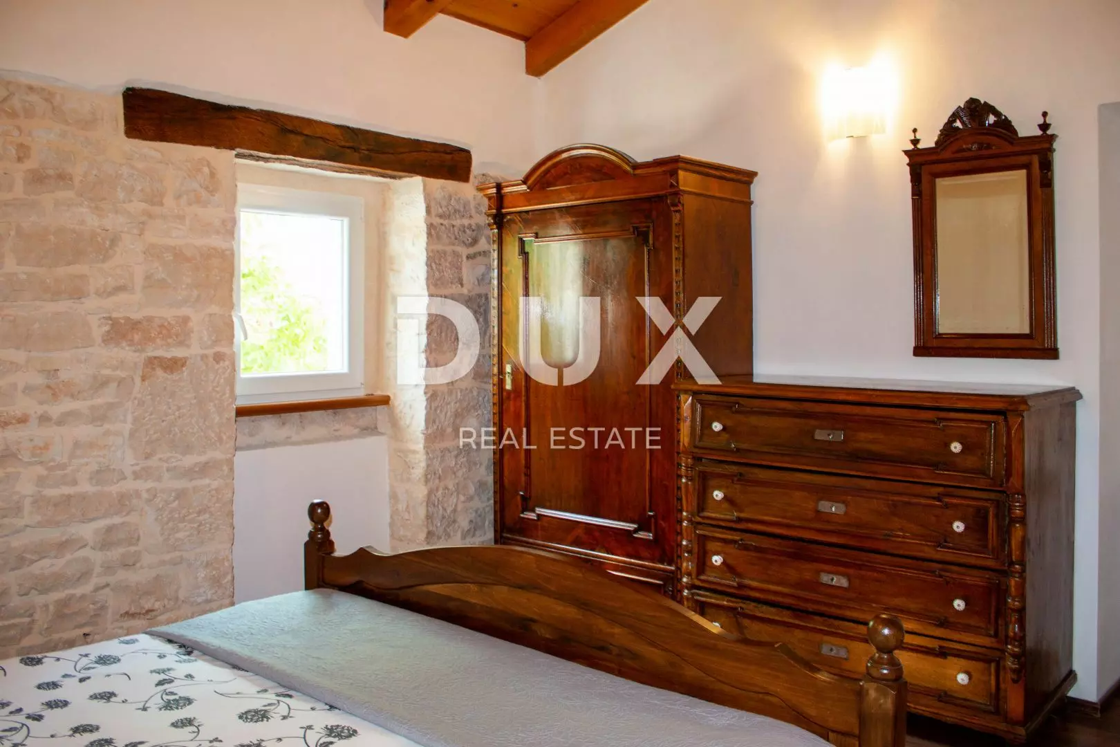3-bedroom Villa In Krničari, Croatia (220 M²)