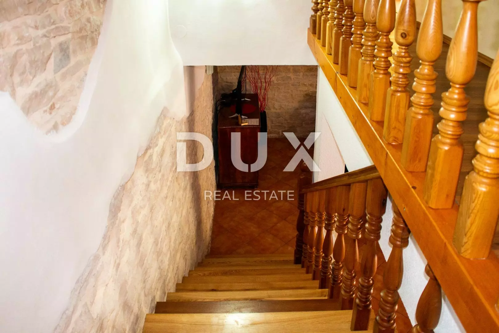 3-bedroom Villa In Krničari, Croatia (220 M²)