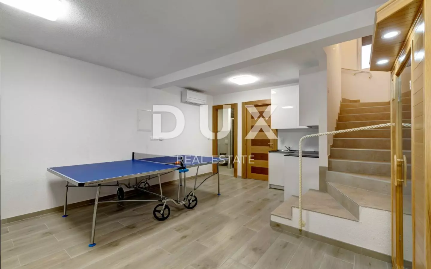 4-bedroom Villa In Dramalj, Croatia (185 M²)