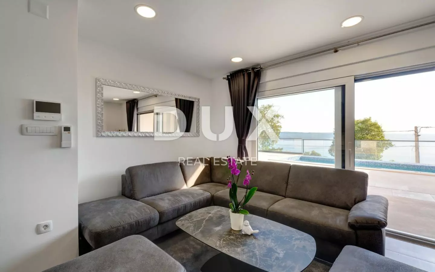 4-bedroom Villa In Dramalj, Croatia (185 M²)