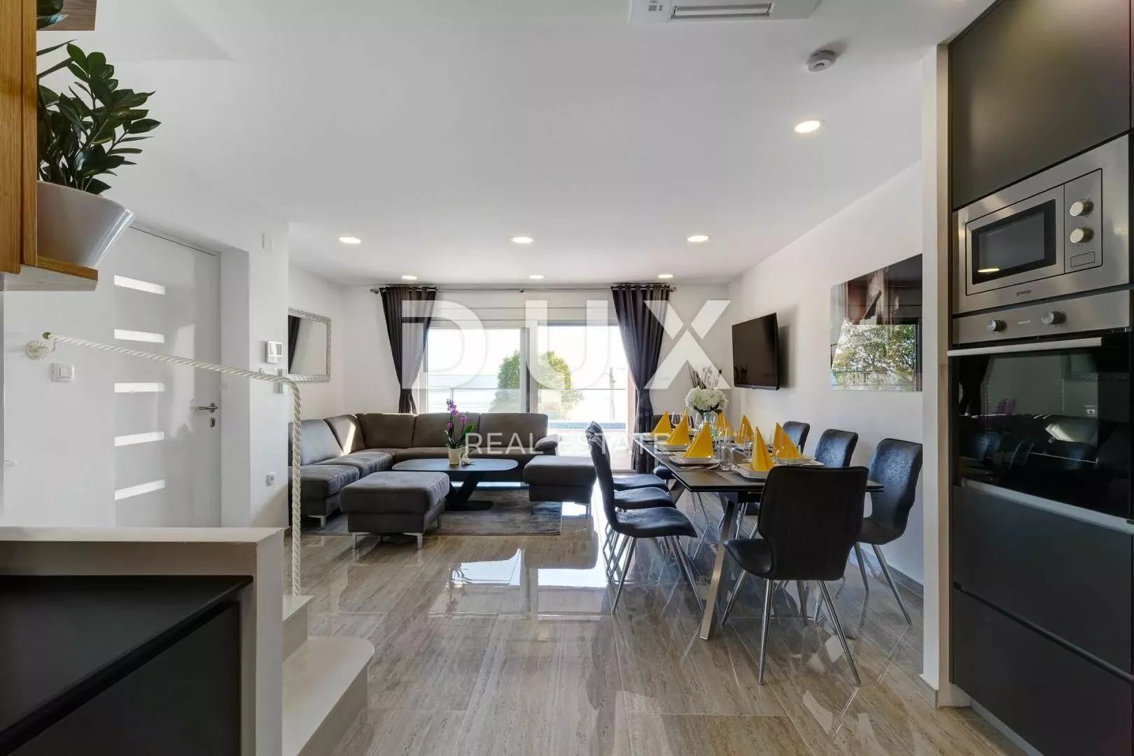 4-bedroom Villa In Dramalj, Croatia (185 M²)