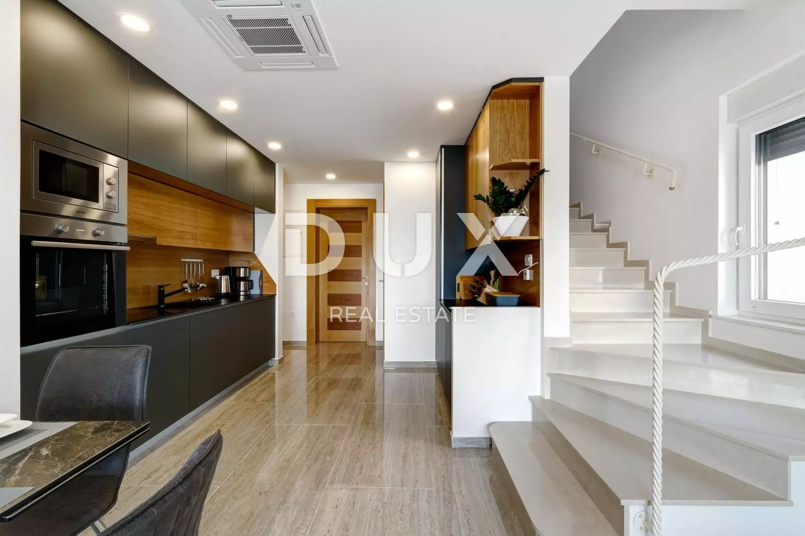 4-bedroom Villa In Dramalj, Croatia (185 M²)