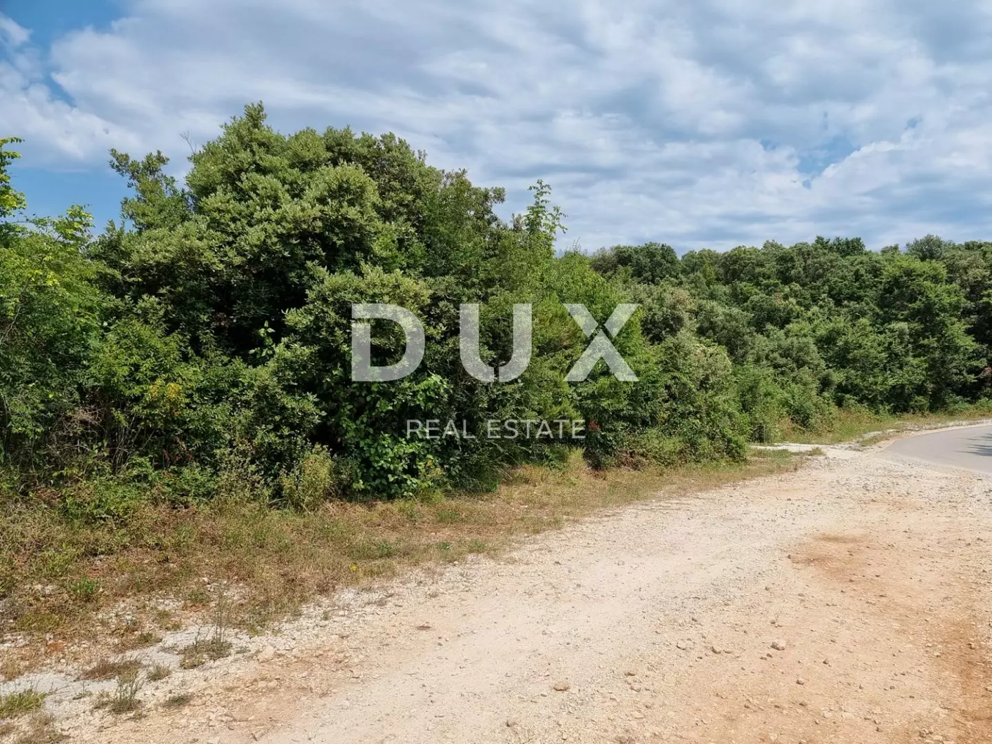 Land In Marčana, Croatia (33.613 M²)