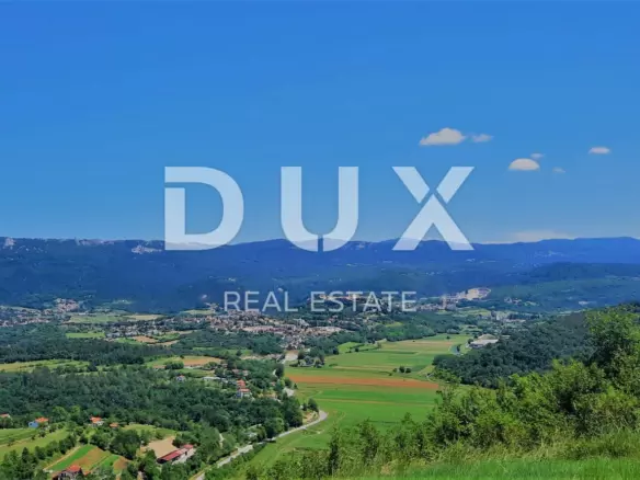 Land In Buzet, Croatia (2.892 M²)