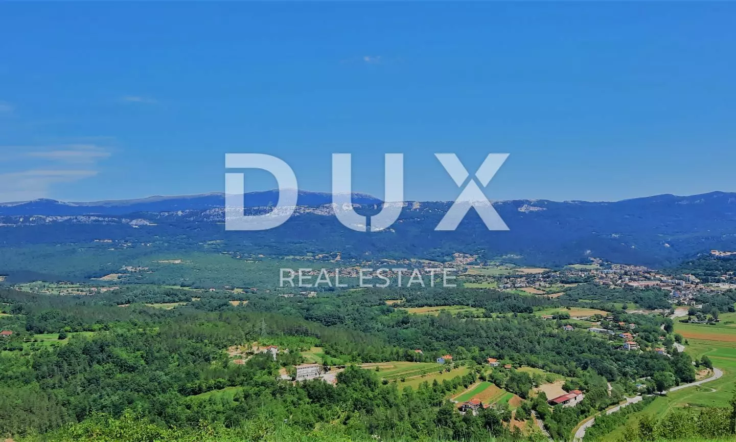 Land In Buzet, Croatia (2.892 M²)