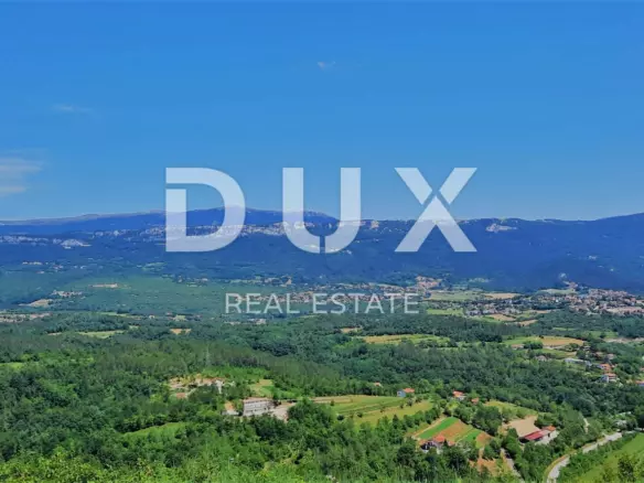 Land In Buzet, Croatia (2.892 M²)