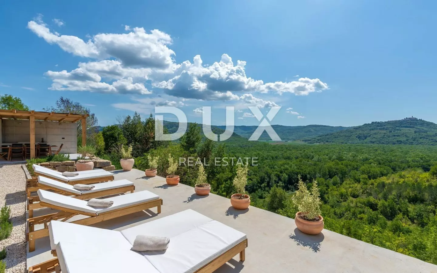 4-bedroom Villa In Motovun, Croatia (310 M²)