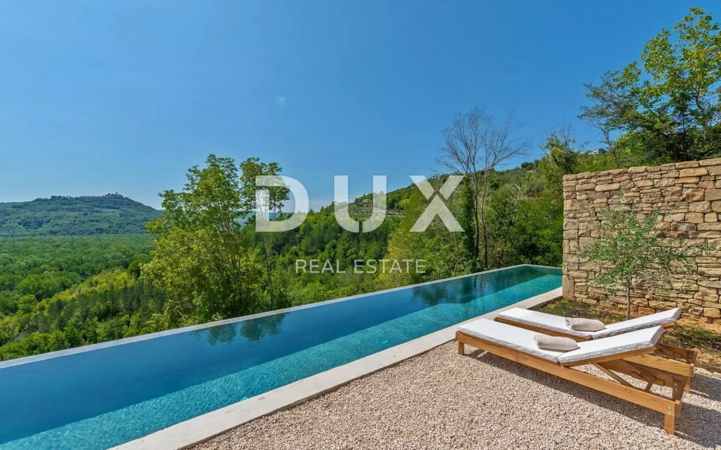 4-bedroom Villa In Motovun, Croatia (310 M²)