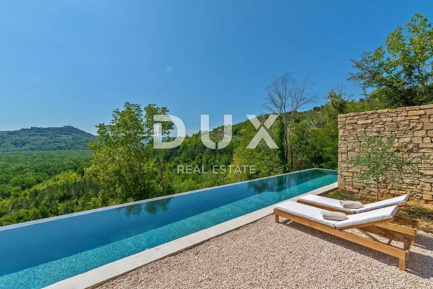 4-bedroom Villa In Motovun, Croatia (310 M²)