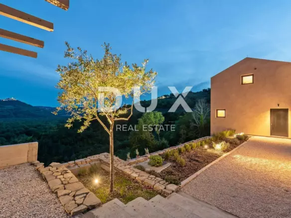 4-bedroom Villa In Motovun, Croatia (310 M²)