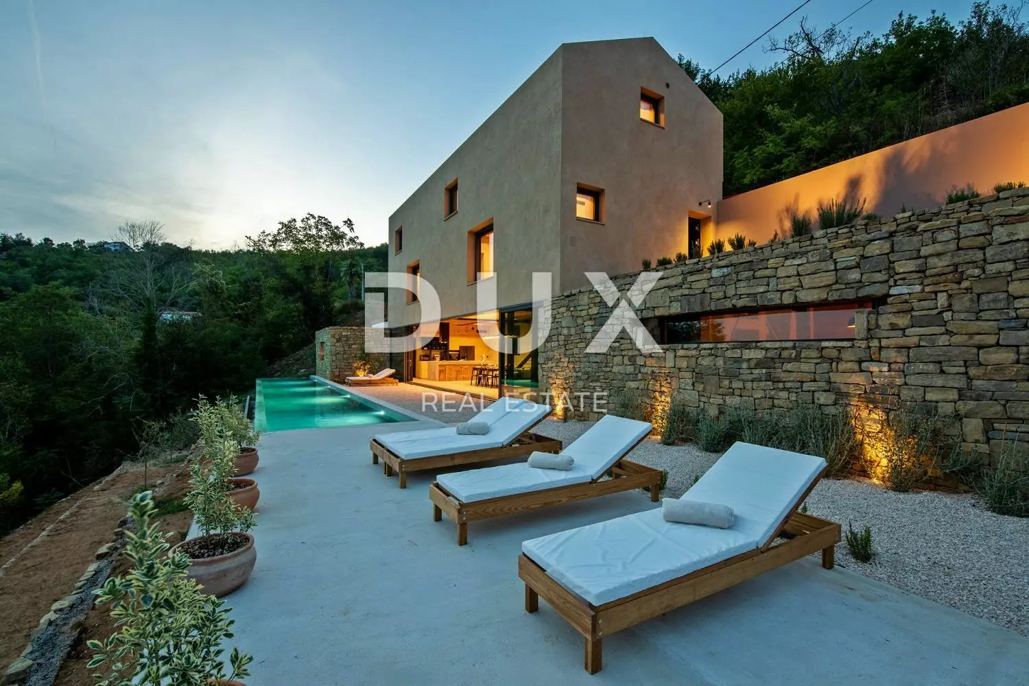 4-bedroom Villa In Motovun, Croatia (310 M²)