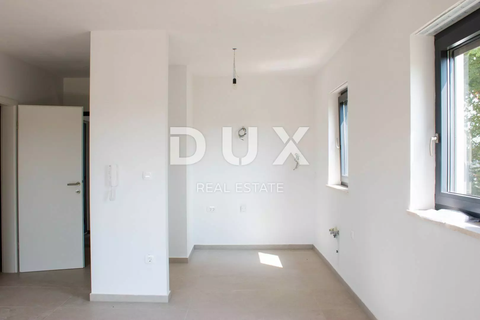3-bedroom Apartment In Poreč, Croatia (94,7 M²)