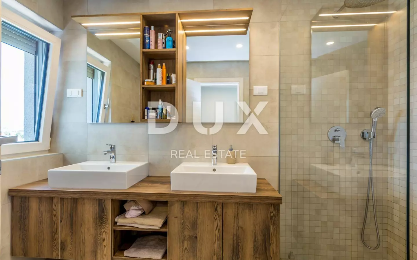 3-bedroom Apartment In Malinska, Croatia (192,88 M²)