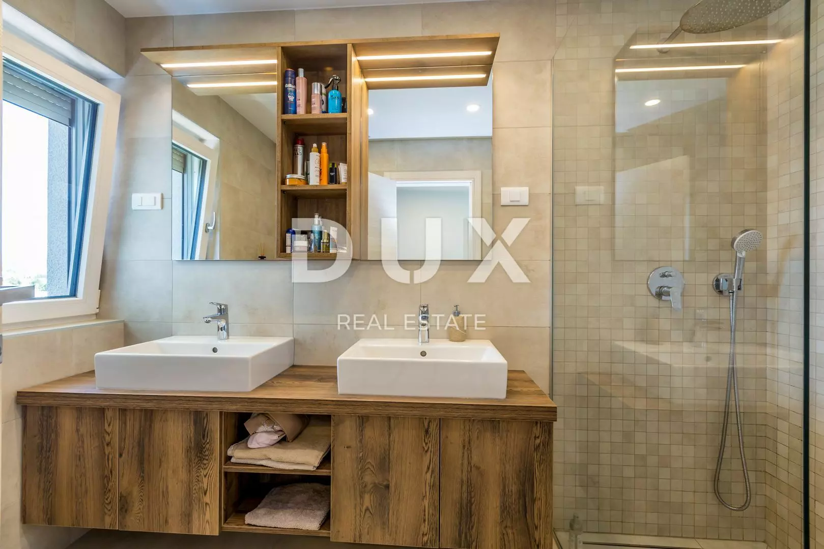 3-bedroom Apartment In Malinska, Croatia (192,88 M²)