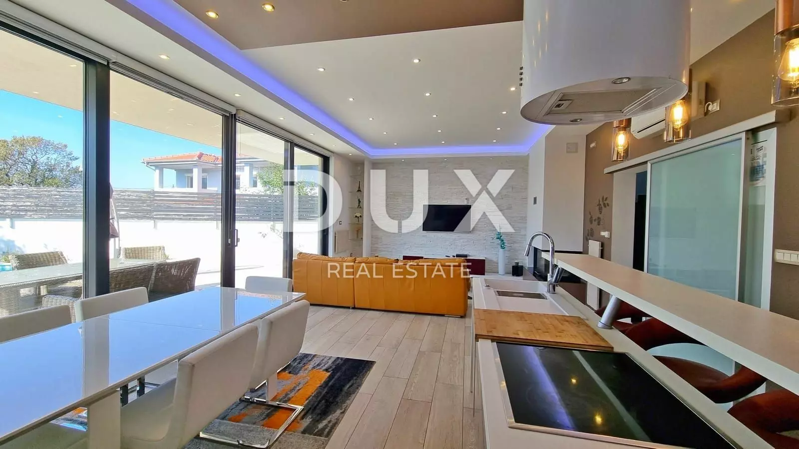6-bedroom Villa In Šmrika, Croatia (380 M²)