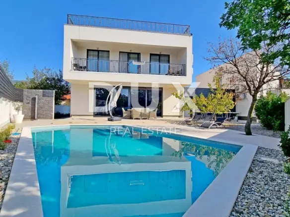 6-bedroom Villa In Šmrika, Croatia (380 M²)