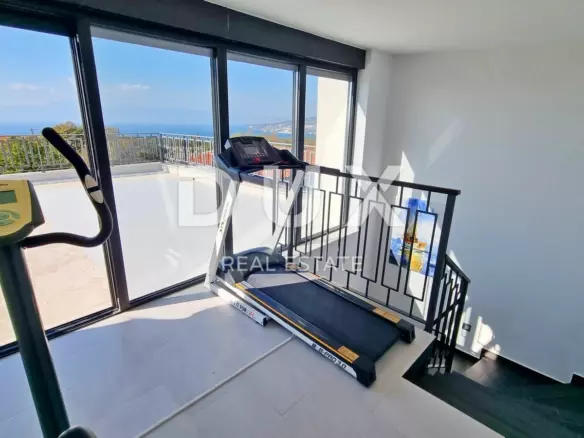 6-bedroom Villa In Šmrika, Croatia (380 M²)