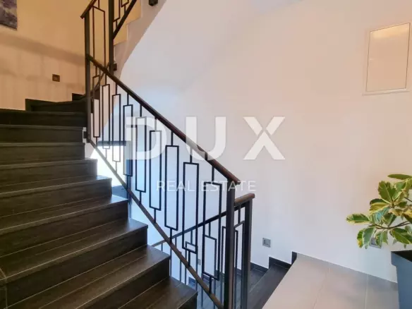 6-bedroom Villa In Šmrika, Croatia (380 M²)