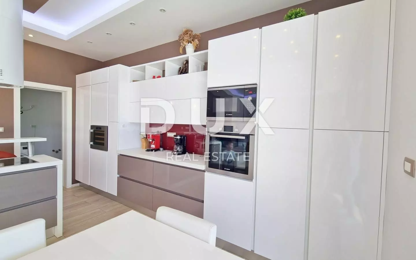 6-bedroom Villa In Šmrika, Croatia (380 M²)