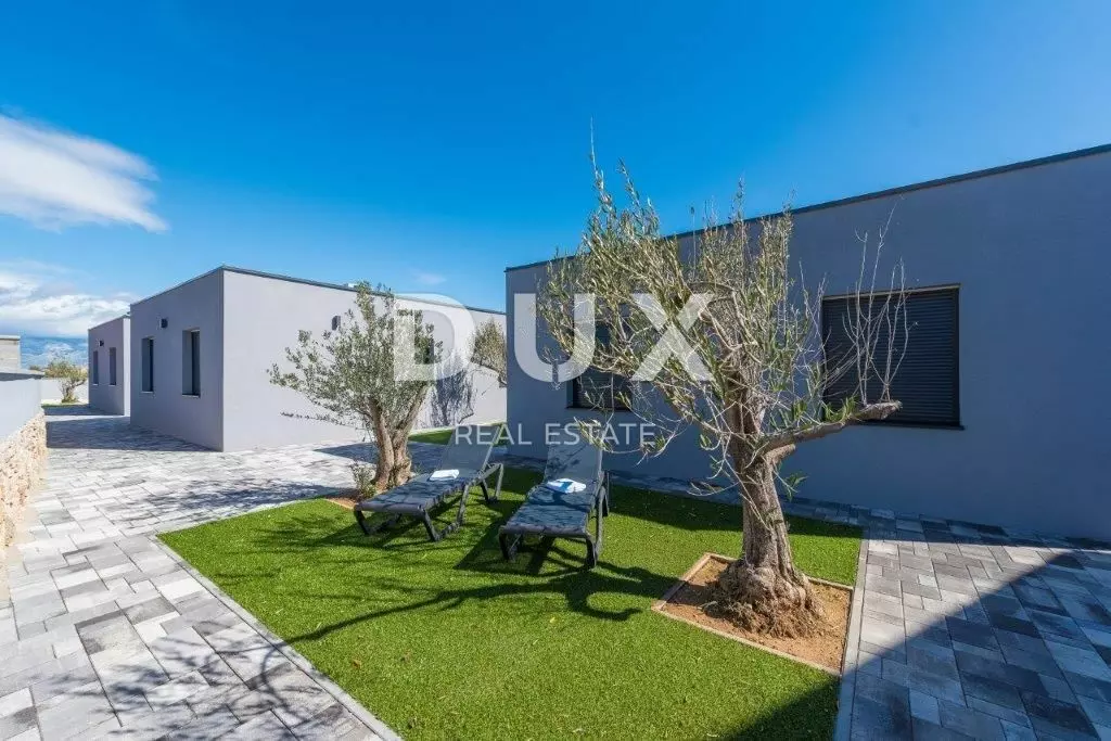 2-bedroom Villa In Vir, Croatia (107 M²)