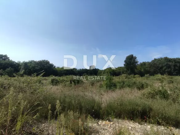 Land In Veli Vrh, Croatia (800 M²)