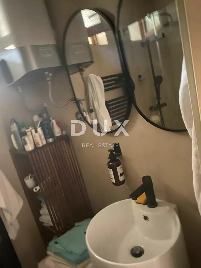 3-bedroom Apartment In Njivice, Croatia (154 M²)