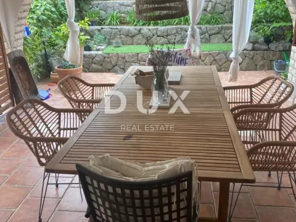 3-bedroom Apartment In Njivice, Croatia (154 M²)