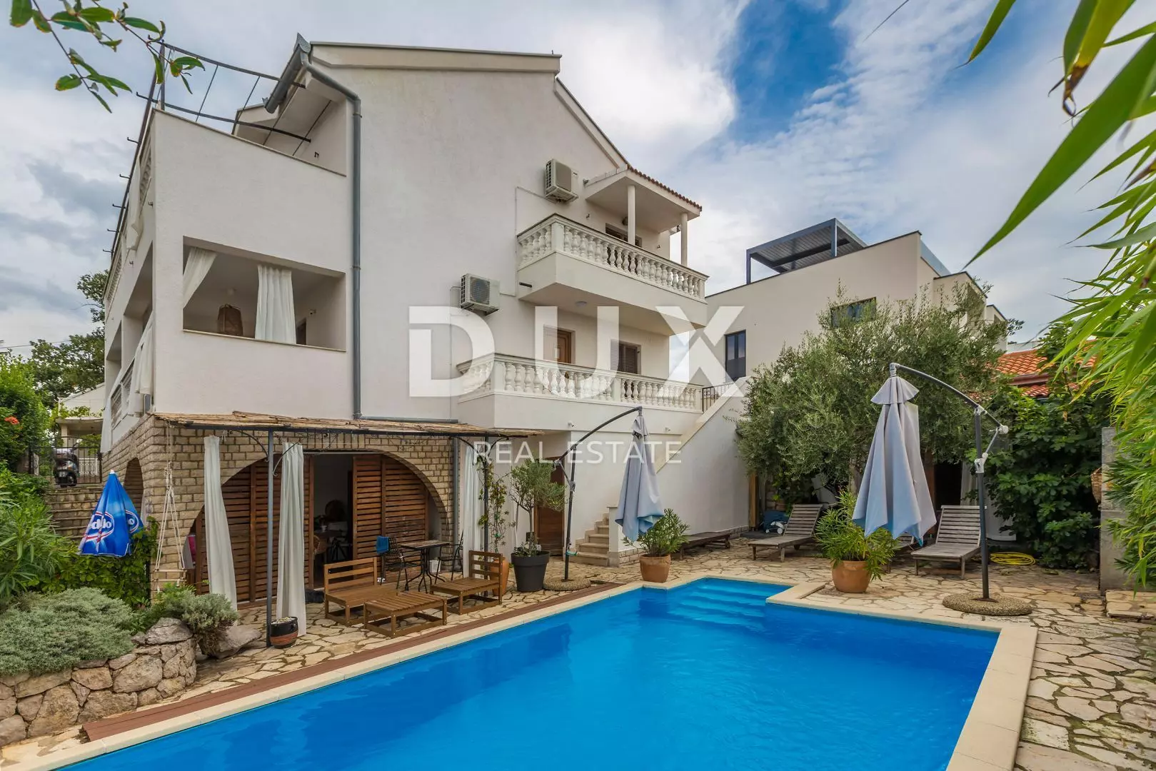 3-bedroom Apartment In Njivice, Croatia (154 M²)
