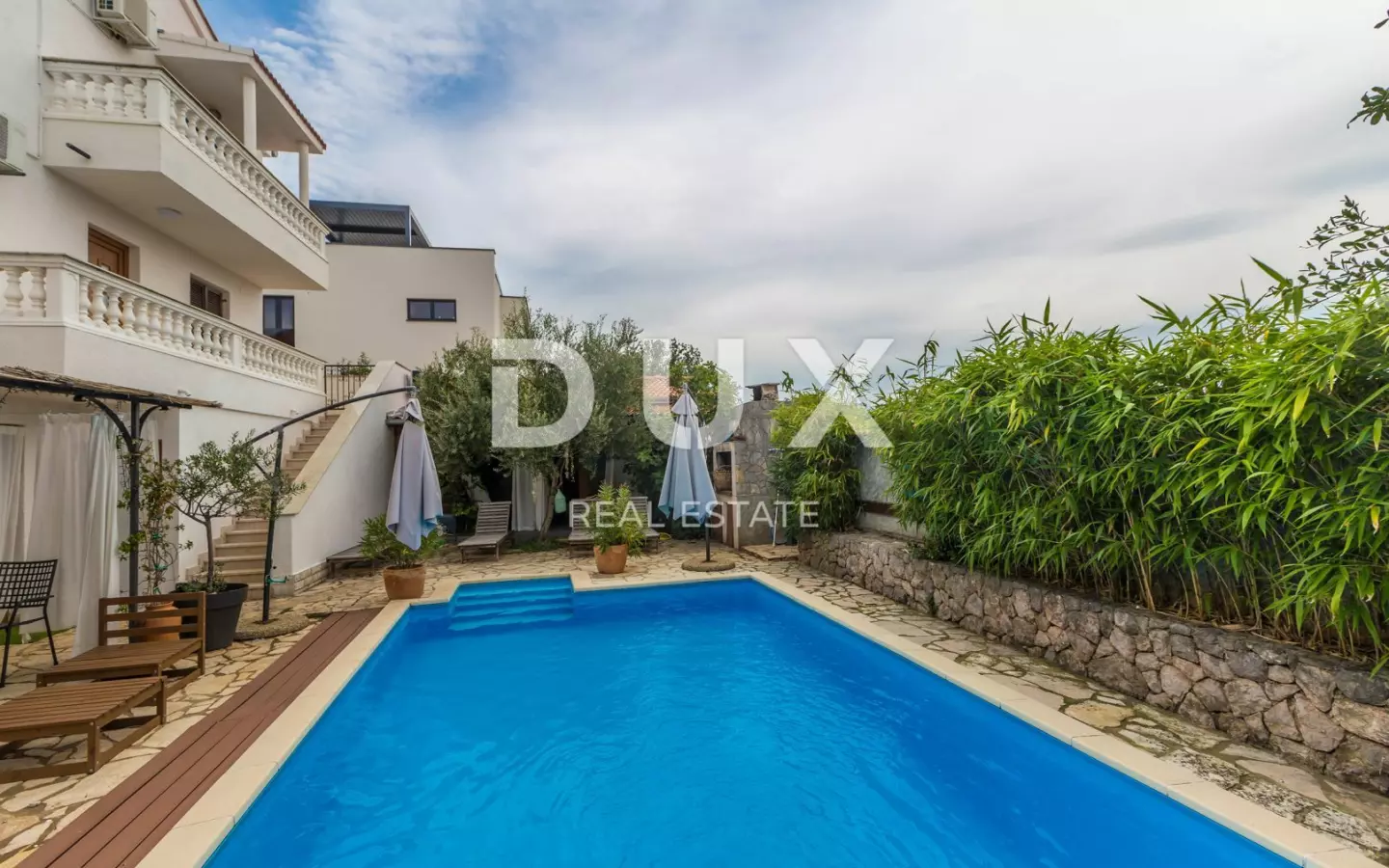 3-bedroom Apartment In Njivice, Croatia (154 M²)