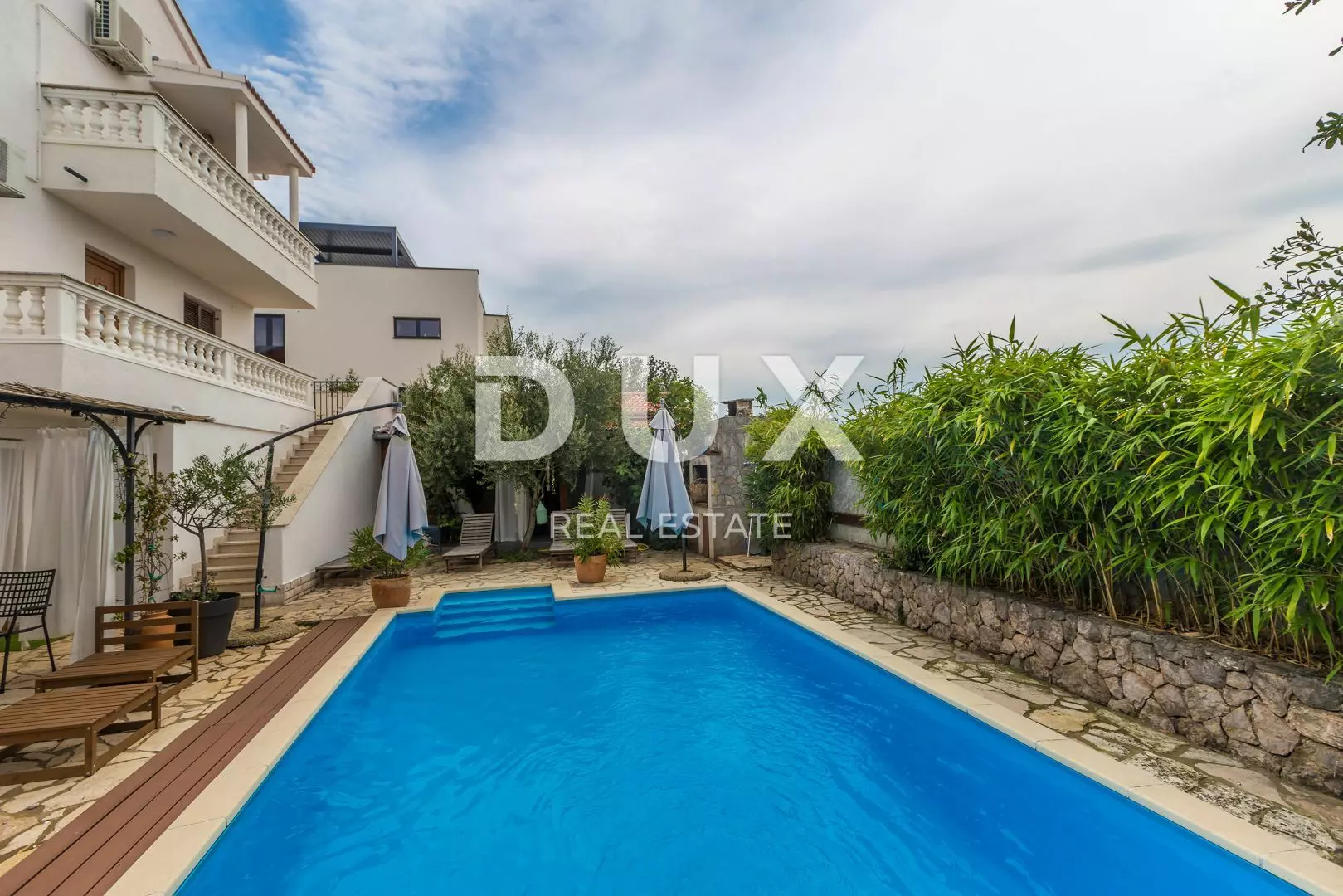3-bedroom Apartment In Njivice, Croatia (154 M²)