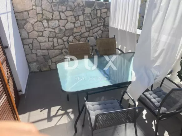 2-bedroom Apartment In Njivice, Croatia (100 M²)