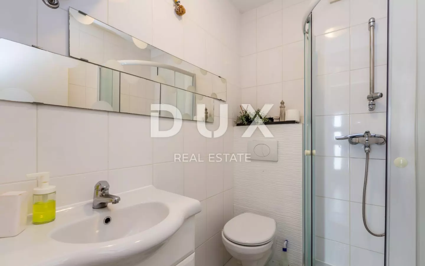 2-bedroom Apartment In Njivice, Croatia (100 M²)