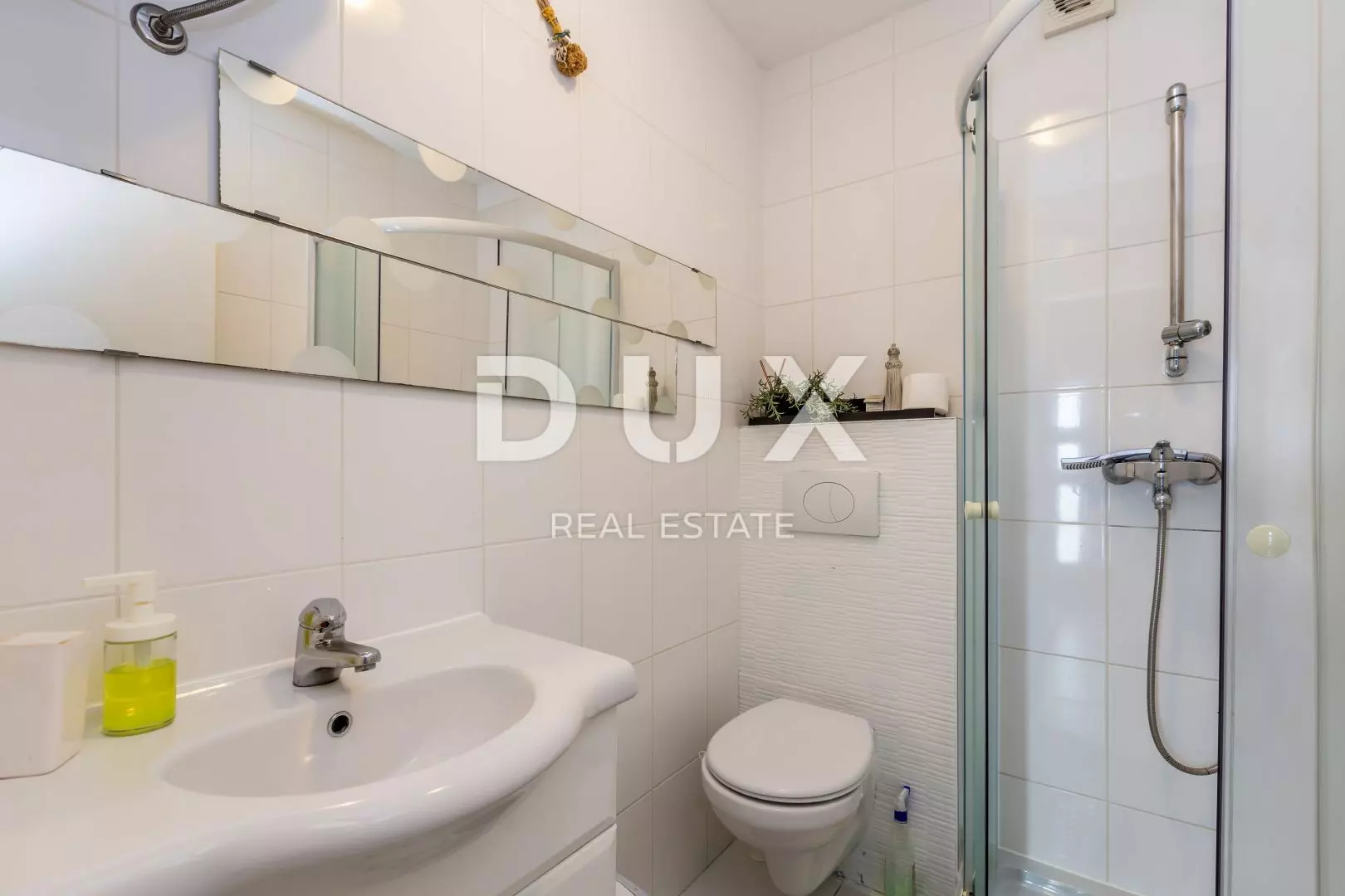 2-bedroom Apartment In Njivice, Croatia (100 M²)