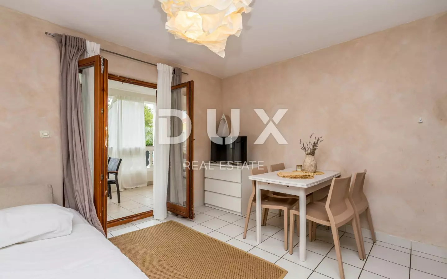 2-bedroom Apartment In Njivice, Croatia (100 M²)