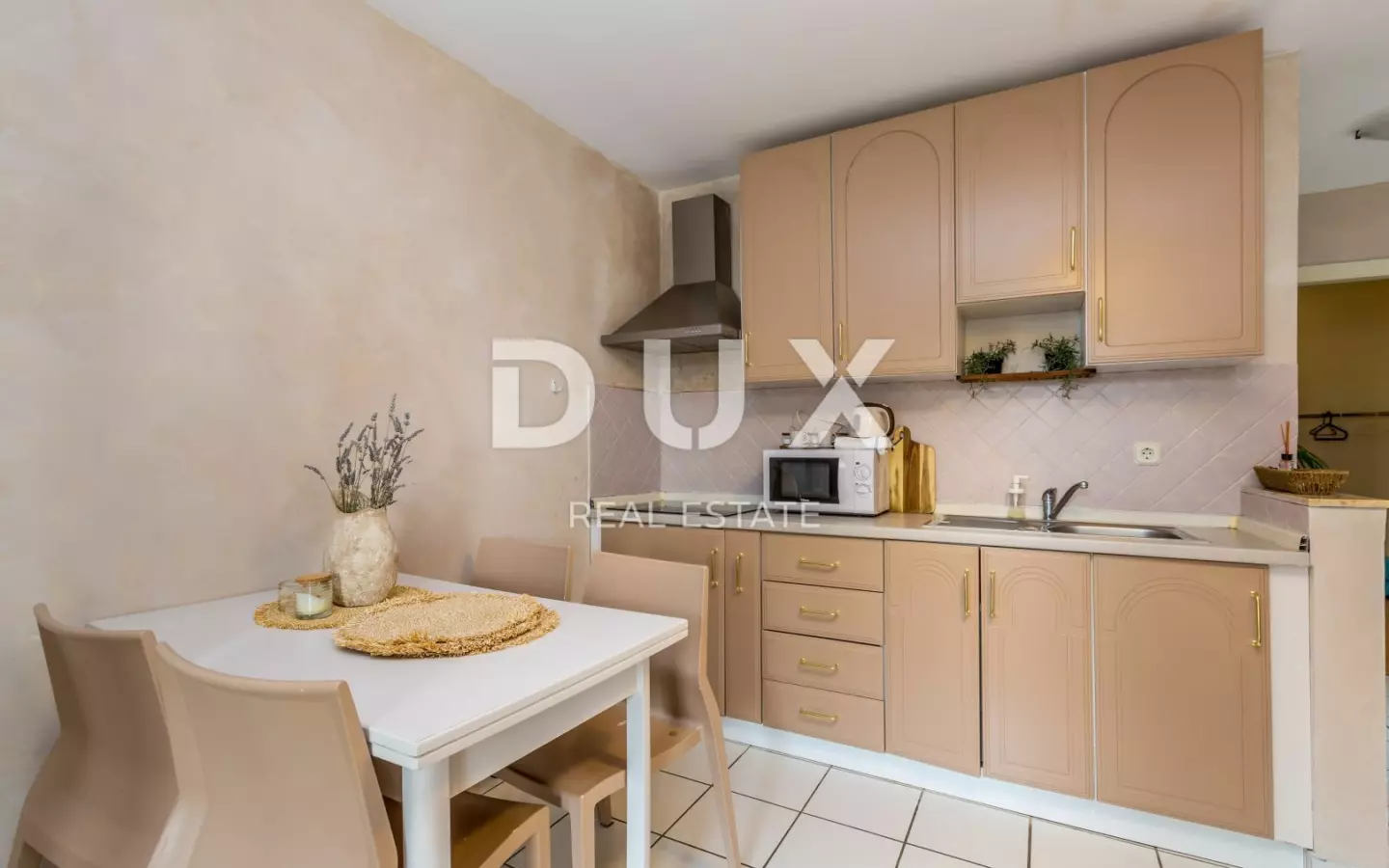 2-bedroom Apartment In Njivice, Croatia (100 M²)