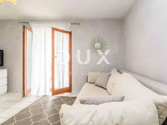 2-bedroom Apartment In Njivice, Croatia (100 M²)