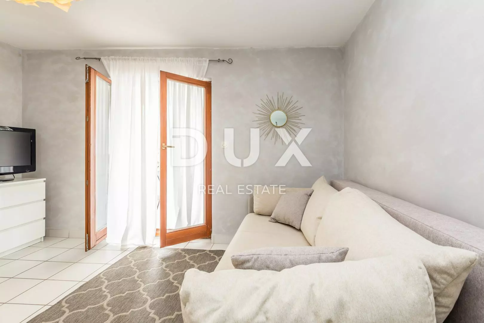 2-bedroom Apartment In Njivice, Croatia (100 M²)