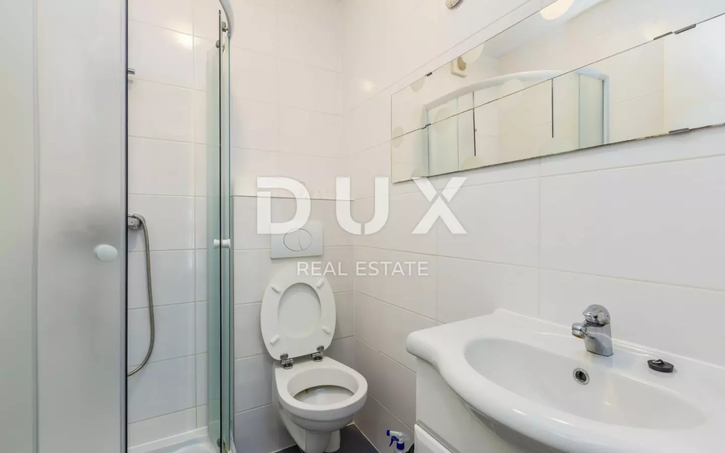 2-bedroom Apartment In Njivice, Croatia (100 M²)