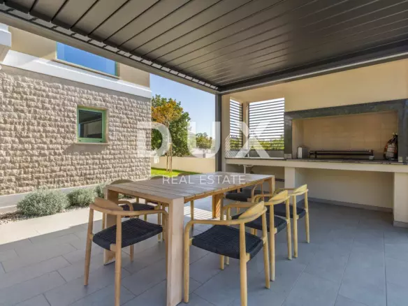 3-bedroom Villa In Brzac, Croatia (240 M²)