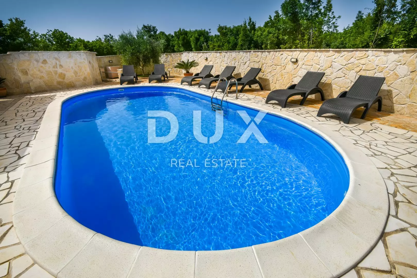 3-bedroom Villa In Pridraga, Croatia (138 M²)
