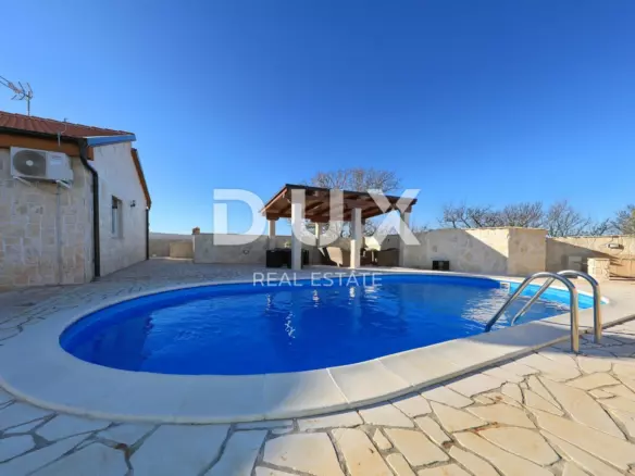 3-bedroom Villa In Pridraga, Croatia (138 M²)
