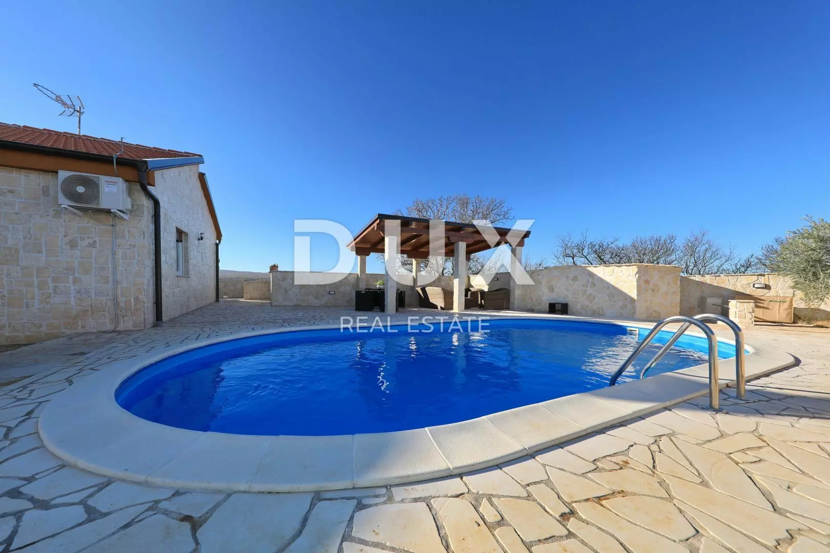 3-bedroom Villa In Pridraga, Croatia (138 M²)