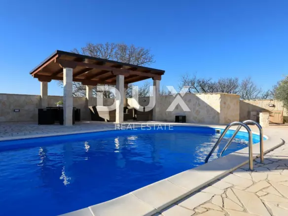 3-bedroom Villa In Pridraga, Croatia (138 M²)