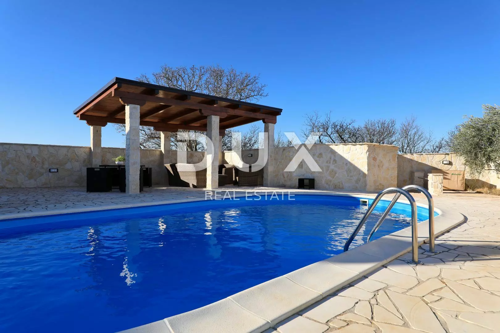 3-bedroom Villa In Pridraga, Croatia (138 M²)