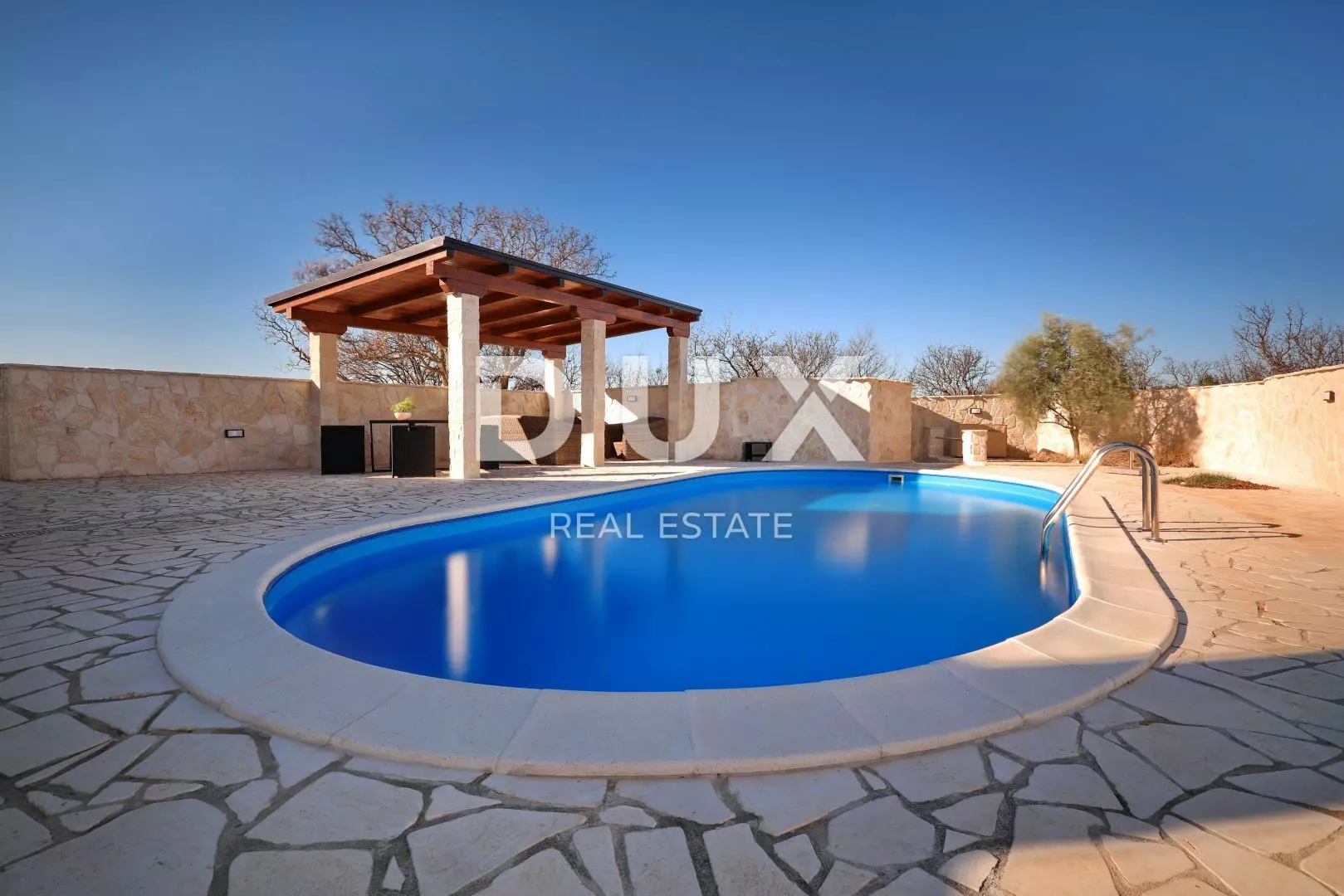 3-bedroom Villa In Pridraga, Croatia (138 M²)