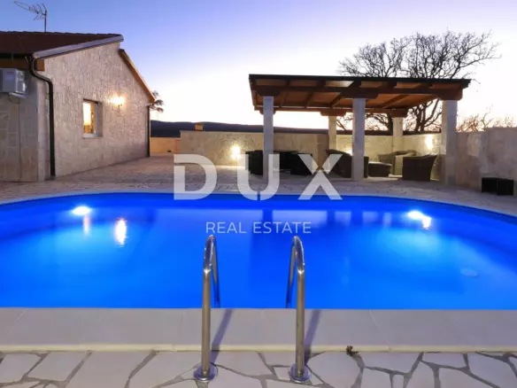 3-bedroom Villa In Pridraga, Croatia (138 M²)